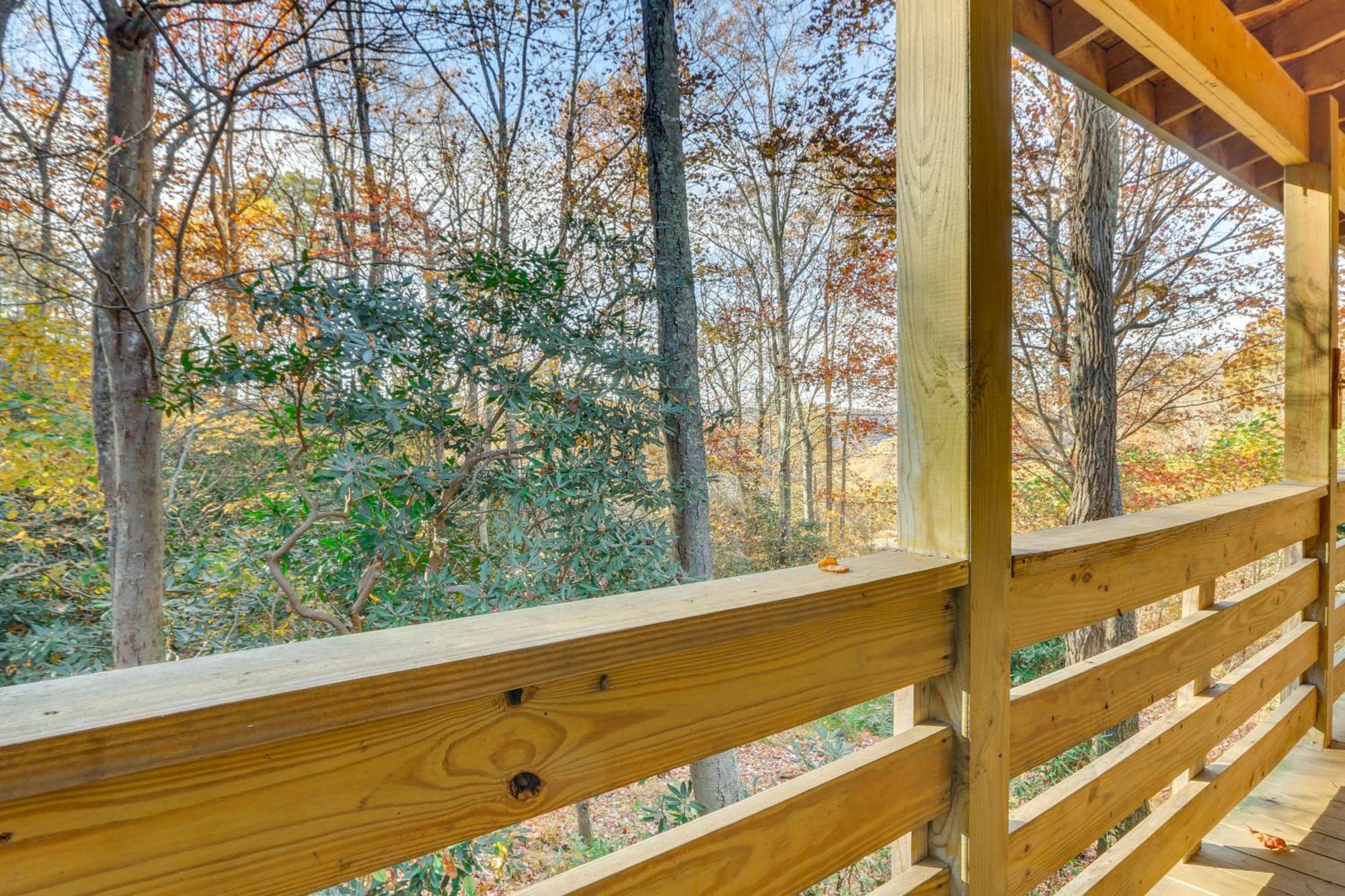 Charming Fancy Gap Cabin With Deck And Gas Grill! エクステリア 写真